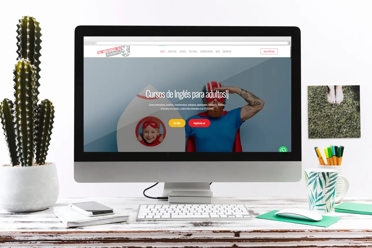 Diseño web de St Michaels Academy, academia de inglés en El Ejido con departamento de e-learning